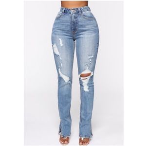 ‼️FASHION NOVA HIGH RISE MEDIUM BLUE WASH JEANS ‼️